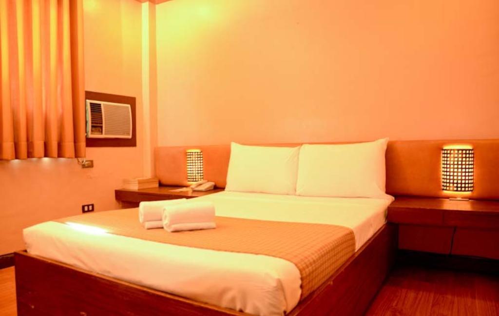 The Orange Place Hotel - San Juan San Juan  Rum bild
